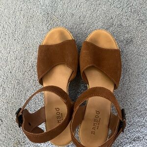 BAMBOO Brown Suede Sandals with Peep-Toe Design